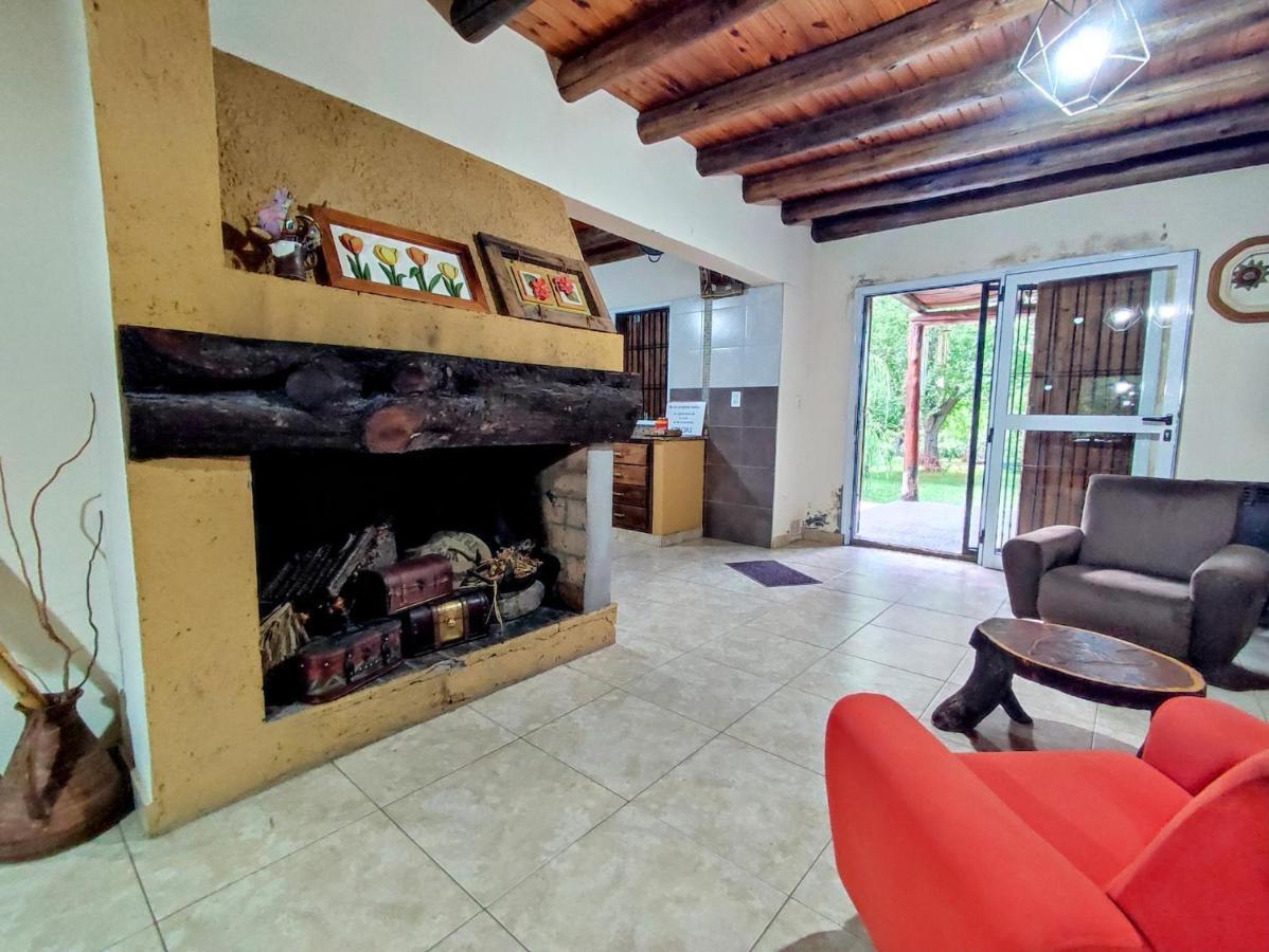Casa De Campo De Piedra Tunuyán Esterno foto